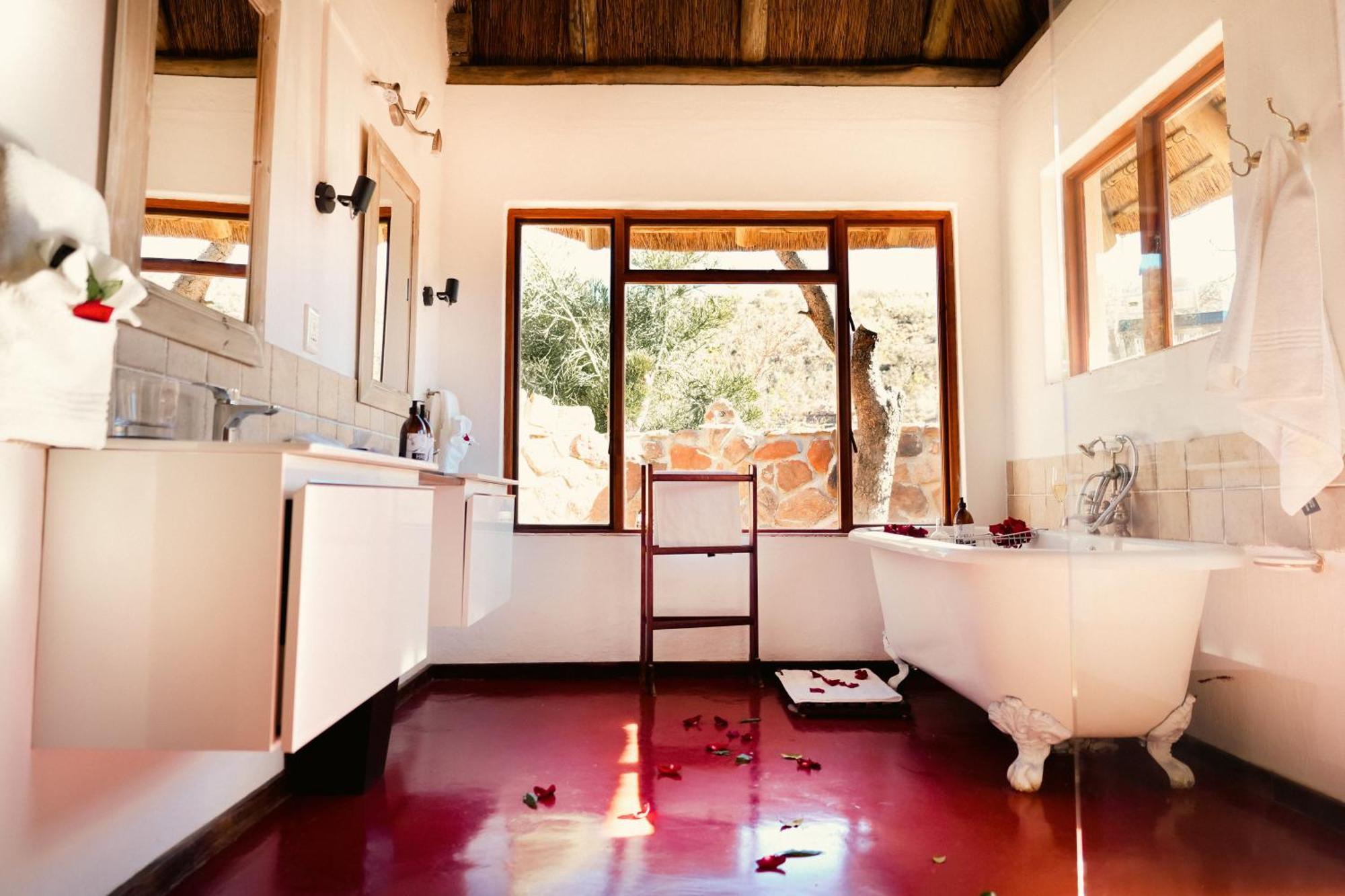 שמורת הצייד ולחפונדן Shibula Safari Lodge מראה חיצוני תמונה