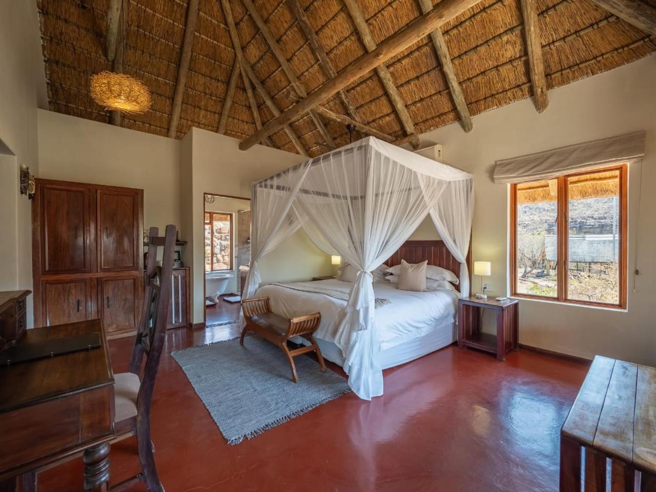 שמורת הצייד ולחפונדן Shibula Safari Lodge מראה חיצוני תמונה